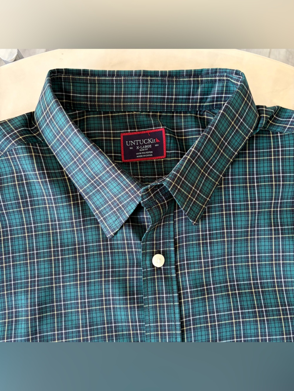 Untuckit Green Plaid Slim Fit Button Down Long Sleeve Shirt.